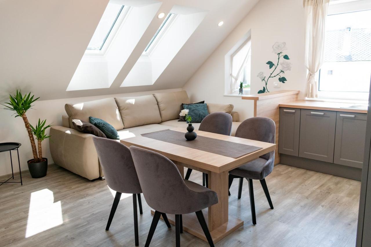 Zirovnica Prima Countryside Apartments מראה חיצוני תמונה
