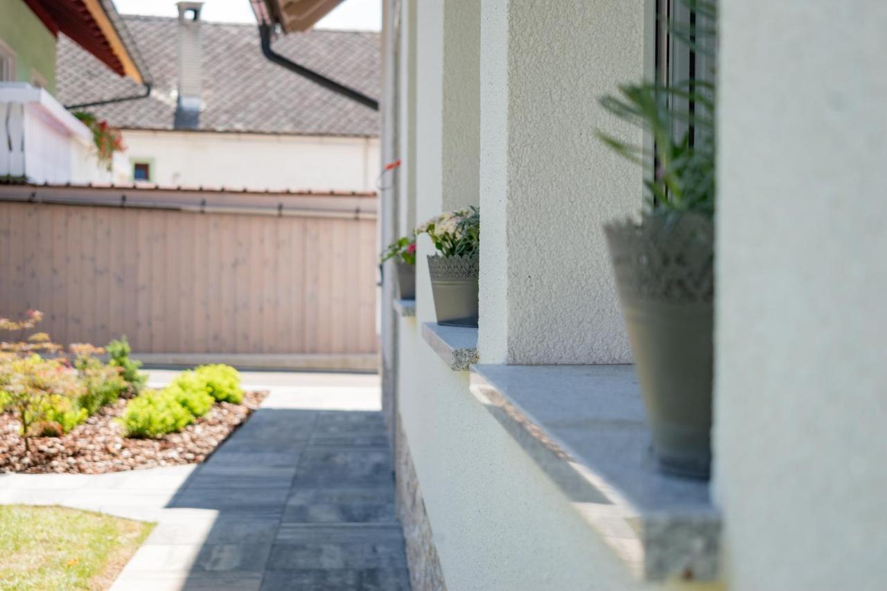 Zirovnica Prima Countryside Apartments מראה חיצוני תמונה