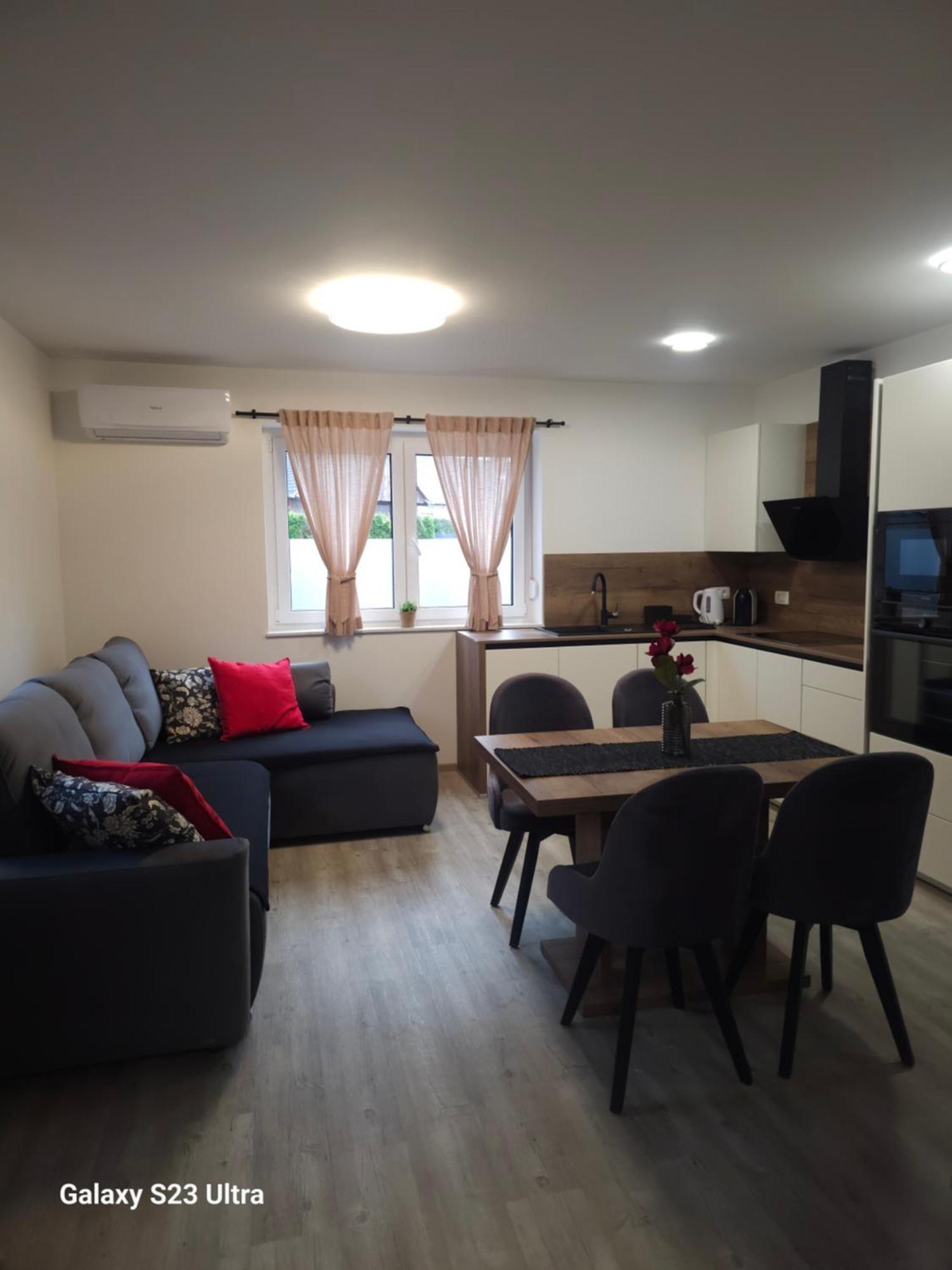 Zirovnica Prima Countryside Apartments חדר תמונה