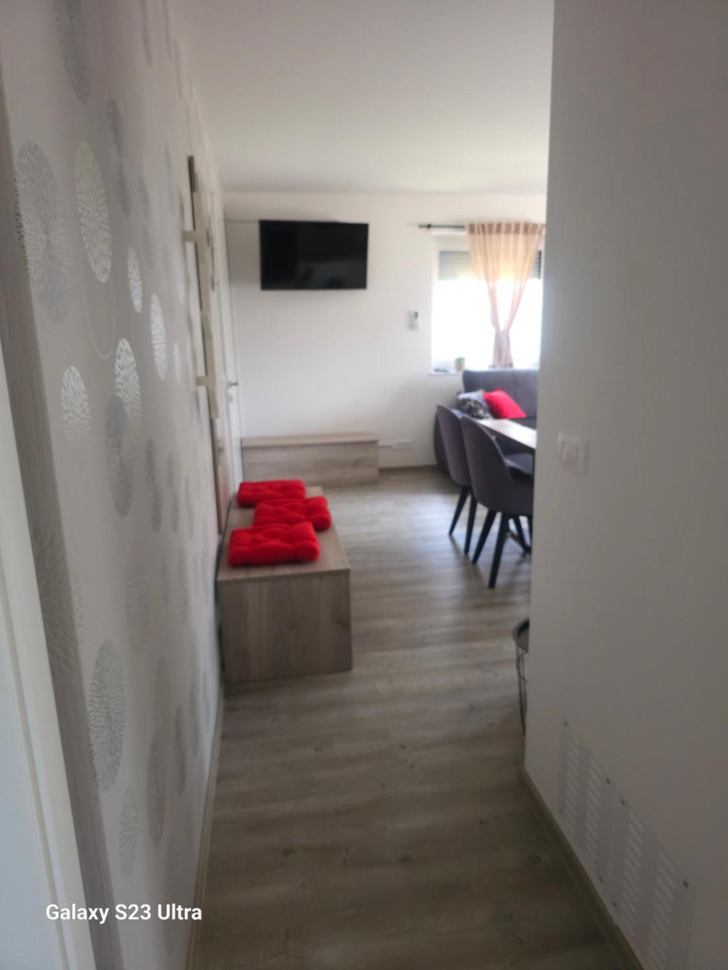 Zirovnica Prima Countryside Apartments חדר תמונה