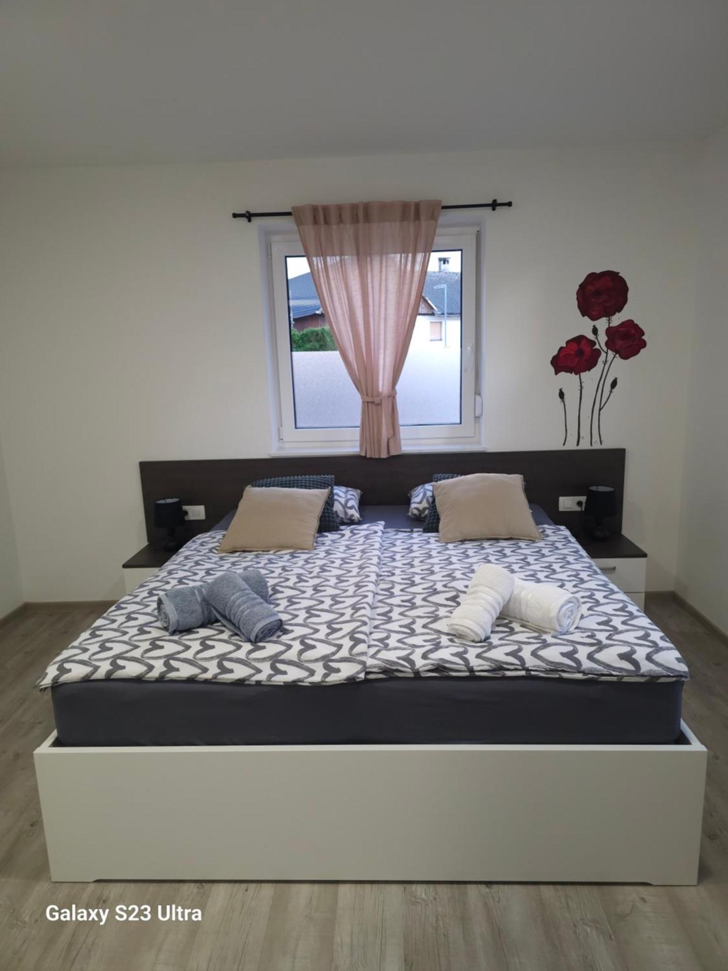 Zirovnica Prima Countryside Apartments חדר תמונה